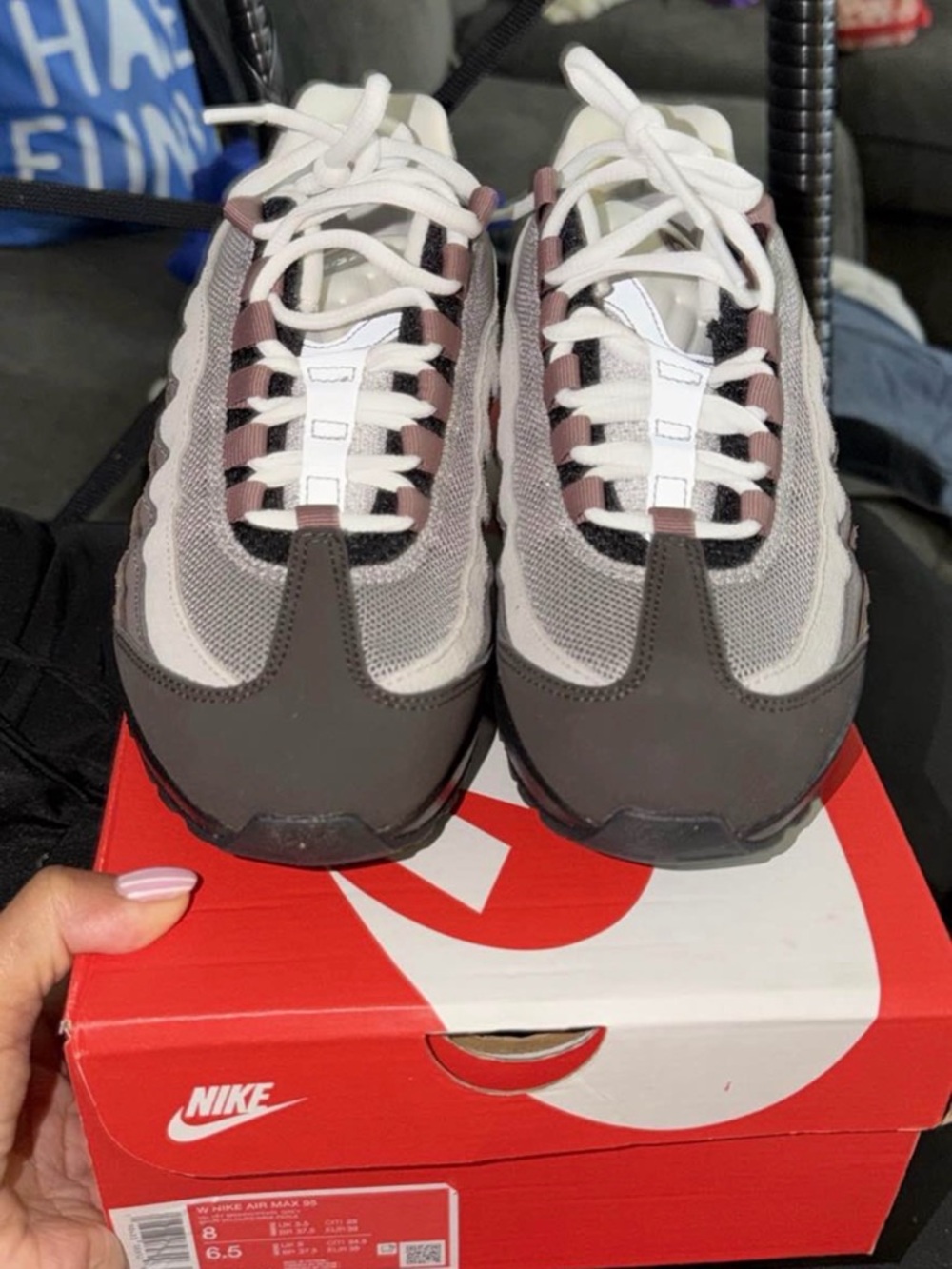Nike Women's Sneakers in White and Brown